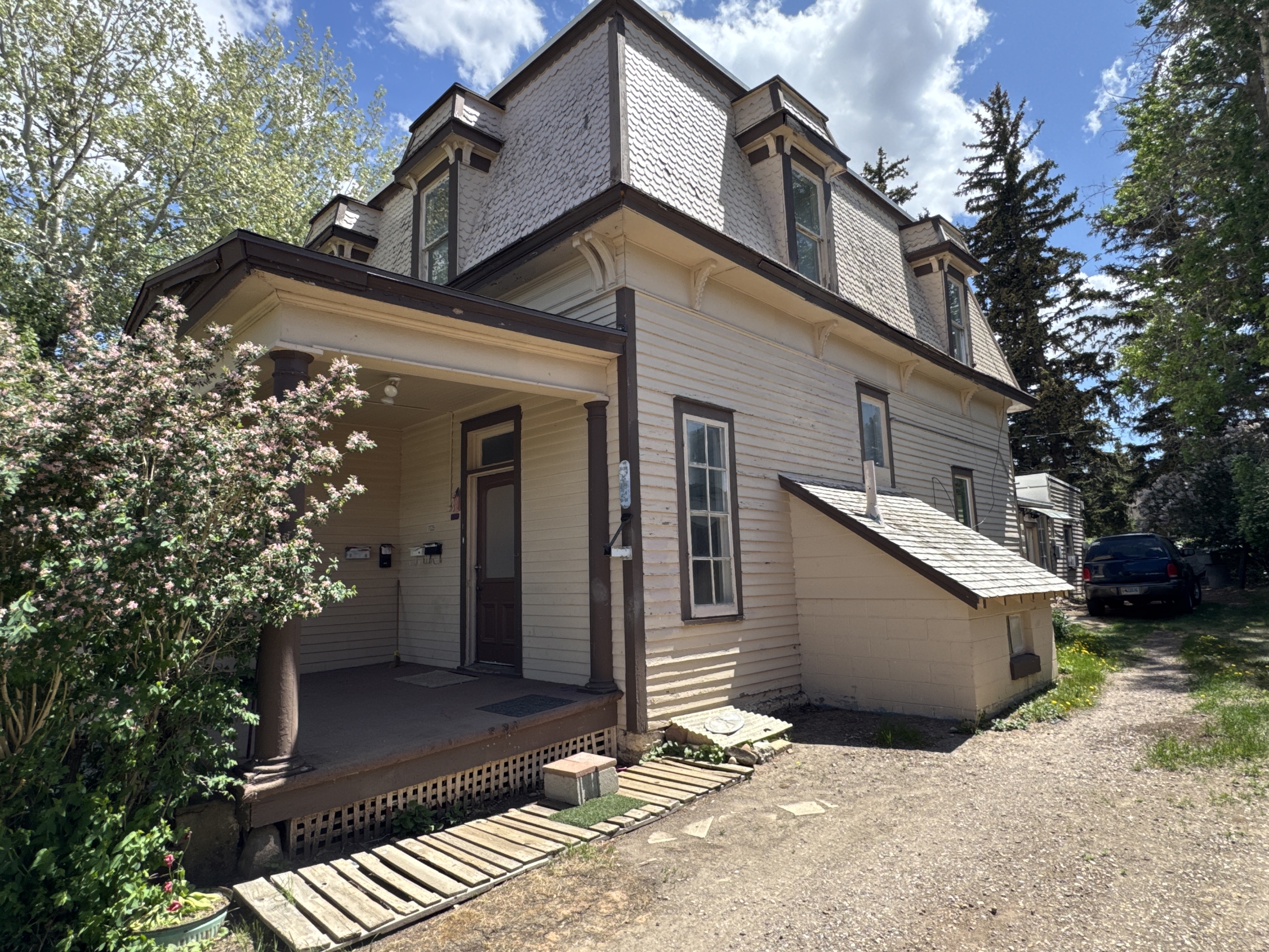 1135 Summit Street - Apt 2 (Main)